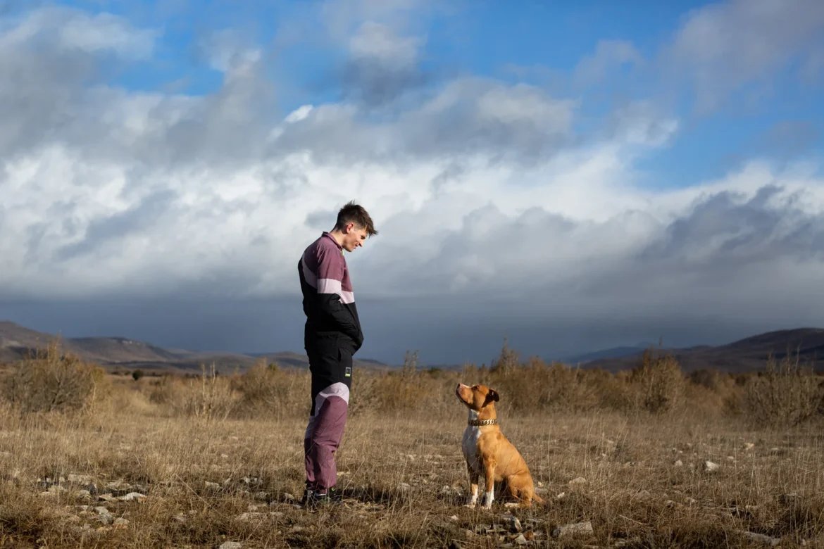 Raphaël Quenard et Anthony Bajon extrêmement forts dans Chien de la casse