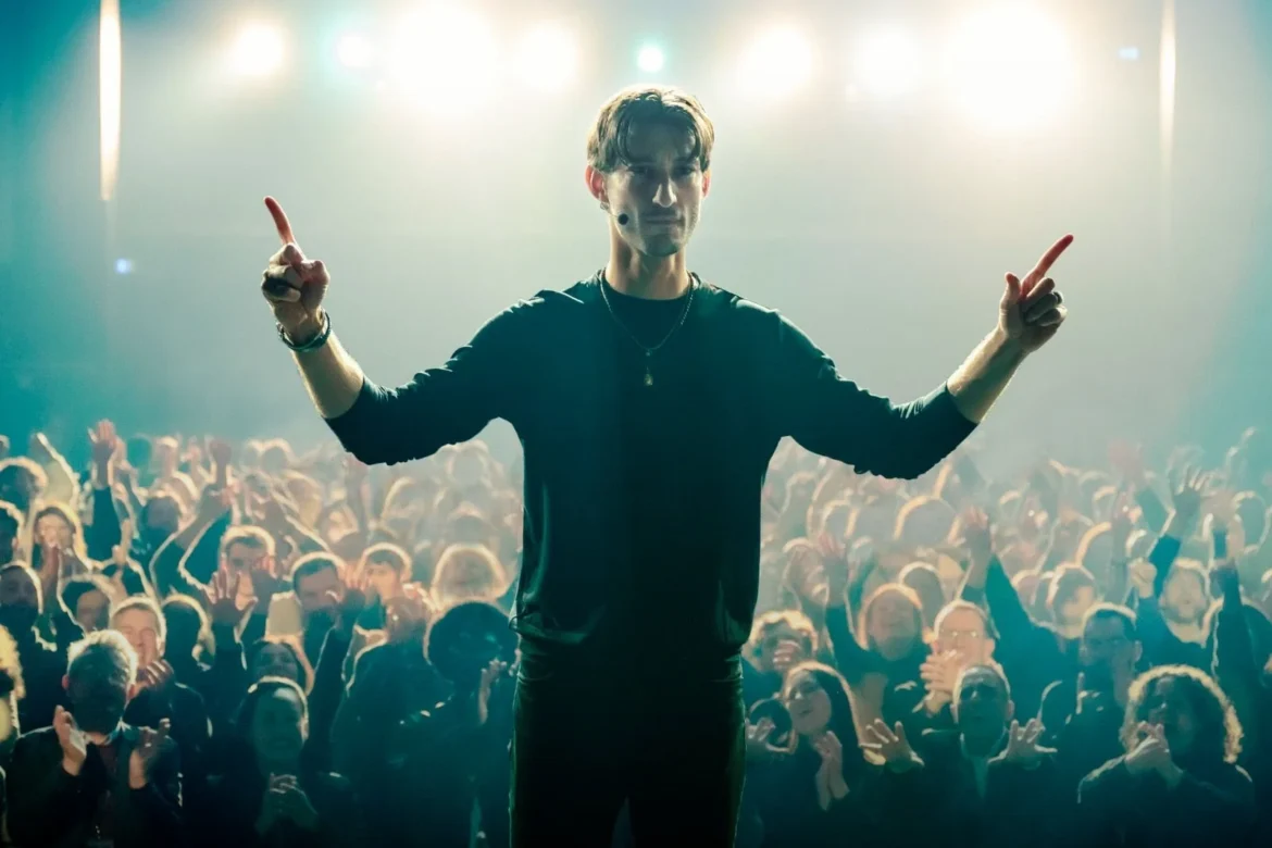 Yann Gozlan et Pierre Niney jettent un mauvais sort à Gourou